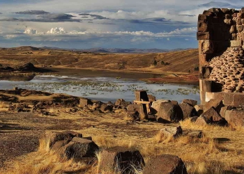 Full Day private Tour in Puno, visiting Sillustani and Lampa 